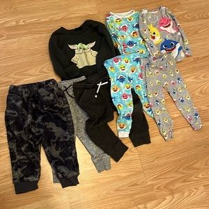size 2t boys clothes and pajamas
